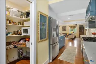 211 W Mimosa Cir, San Marcos, TX 78666 - Photo 16