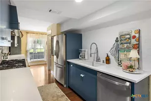 211 W Mimosa Cir, San Marcos, TX 78666 - Photo 14