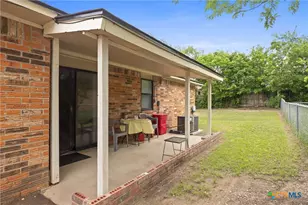 112 W Hogan Dr, Copperas Cove, TX 76522 - Photo 14