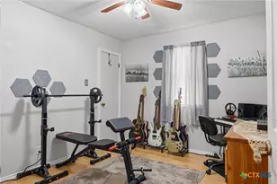 112 W Hogan Dr, Copperas Cove, TX 76522 - Photo 4