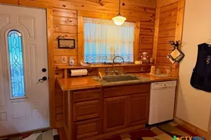 600 W Ave C, Milano, TX 76556 - Photo 6