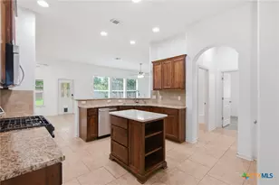 115 Sandstone Ct, Victoria, TX 77904 - Photo 2