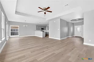 827 Liberty Park Dr, Belton, TX 76513 - Photo 4