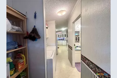 306 Turner Street, Yoakum, TX 77995 - Photo 18