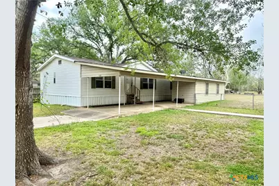 306 Turner Street, Yoakum, TX 77995 - Photo 1