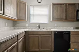 110 North Dr, Copperas Cove, TX 76522 - Photo 2