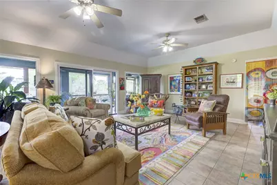 210 Royal George Circle, Mcqueeney, TX 78123 - Photo 14