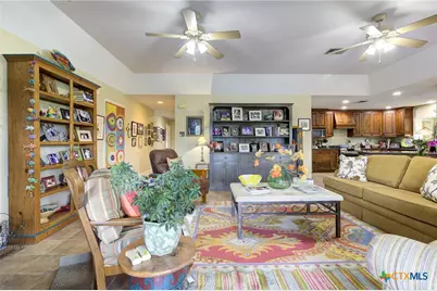 210 Royal George Circle, Mcqueeney, TX 78123 - Photo 16