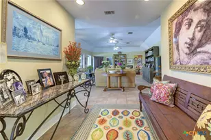210 Royal George Cir, Mcqueeney, TX 78123 - Photo 12