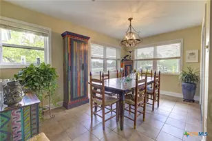 210 Royal George Cir, Mcqueeney, TX 78123 - Photo 22