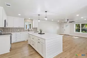 2810 Inwood Rd, Temple, TX 76502 - Photo 12