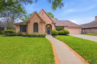 107 Lance Lane, Victoria, TX 77904 - Photo 1