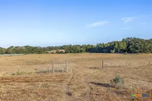 3270 Fm 671, Luling, TX 78648 - Photo 22