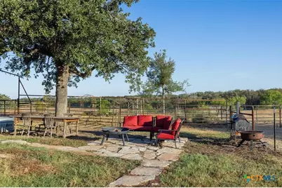 3270 Fm 671, Luling, TX 78648 - Photo 18