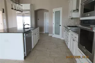 4006 Joe Bozon Dr., Salado, TX 76571 - Photo 8