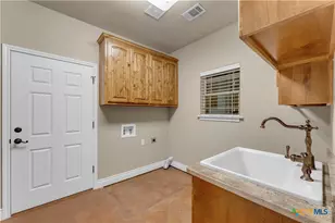 301 County Rd 253, Bertram, TX 78605 - Photo 24