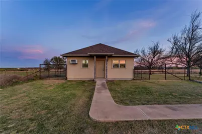 301 County Road 253, Bertram, TX 78605 - Photo 32