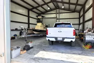 1404 W Baltimore Ave, Seadrift, TX 77983 - Photo 28