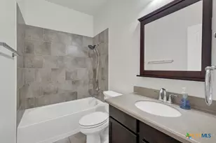 1176 Legacy Dr, New Braunfels, TX 78130 - Photo 22
