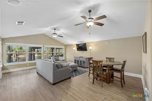 230 Lee St, Seguin, TX 78155 - Photo 20