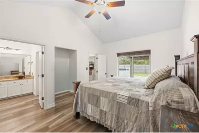 172 Rogues Hollow, Seguin, TX 78155 - Photo 14