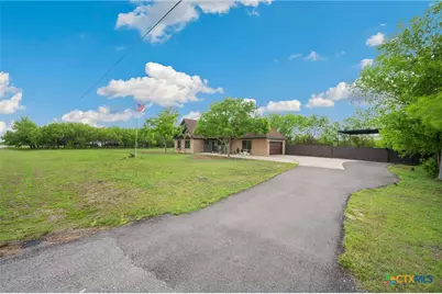 172 Rogues Hollow, Seguin, TX 78155 - Photo 30