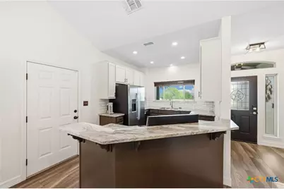 172 Rogues Hollow, Seguin, TX 78155 - Photo 10