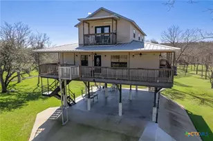 564 Cypress Valley Rd, Cuero, TX 77954 - Photo 2