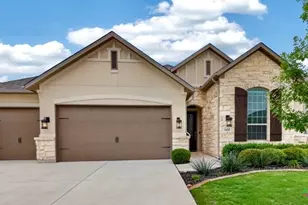 1435 Oaklawn Dr, New Braunfels, TX 78132 - Photo 1