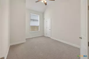 1435 Oaklawn Dr, New Braunfels, TX 78132 - Photo 18