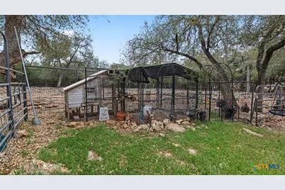 1716 Phantom Rider Trail, Spring Branch, TX 78070 - Photo 36