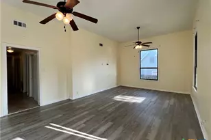 902 N 1st St, Temple, TX 76501 - Photo 24