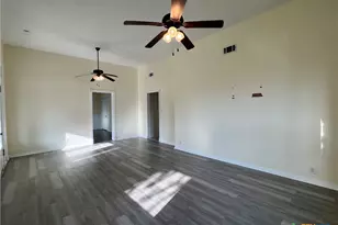 902 N 1st St, Temple, TX 76501 - Photo 26