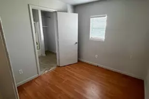 707 W Houston Ave, Seadrift, TX 77983 - Photo 8