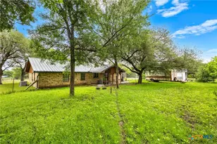 401 N 14th St, Buckholts, TX 76518 - Photo 22