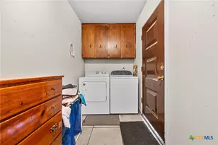 401 N 14th St, Buckholts, TX 76518 - Photo 20