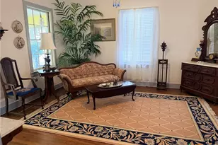 607 N Bridge, Victoria, TX 77901 - Photo 8