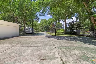 2323 Terminal Loop Rd, Mcqueeney, TX 78123 - Photo 2