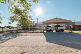 1707 E Fourth St, Lampasas, TX 76550 - Photo 34