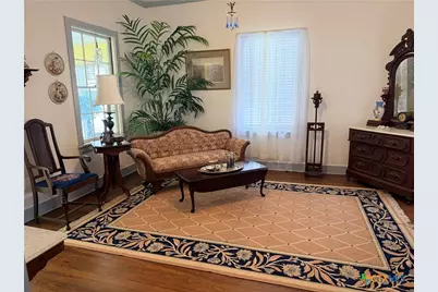 607 N Bridge, Victoria, TX 77901 - Photo 8