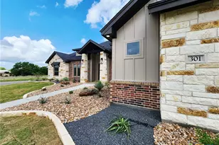 301 Rodeo Rd, Salado, TX 76571 - Photo 6