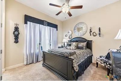 1930 Rothschild, New Braunfels, TX 78132 - Photo 18