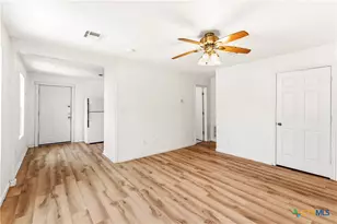 1306 N 15th St, Temple, TX 76501 - Photo 32
