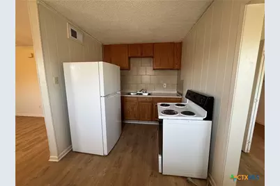 930 S 15th Street, Copperas Cove, TX 76522 - Photo 6