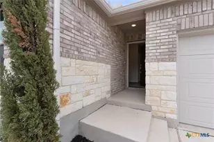 1862 Pining St, New Braunfels, TX 78132 - Photo 2