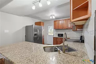 488 Alamo Beach Ave, Port Lavaca, TX 77979 - Photo 8