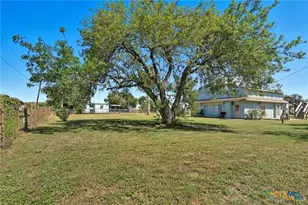 488 Alamo Beach Ave, Port Lavaca, TX 77979 - Photo 6