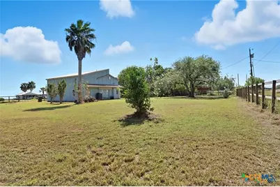 488 Alamo Beach Avenue, Port Lavaca, TX 77979 - Photo 4