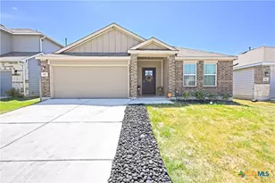 447 Agave Flats Dr, New Braunfels, TX 78130 - Photo 2