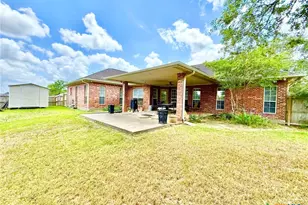 415 S Trinity St, Edna, TX 77957 - Photo 42